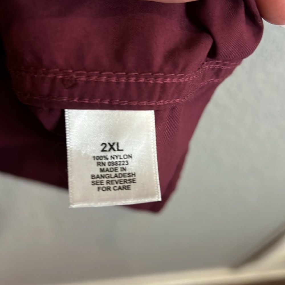 Magellan Outdoors Fish gear size 2XL maroon long sleeve NWT - Picture 6 of 6
